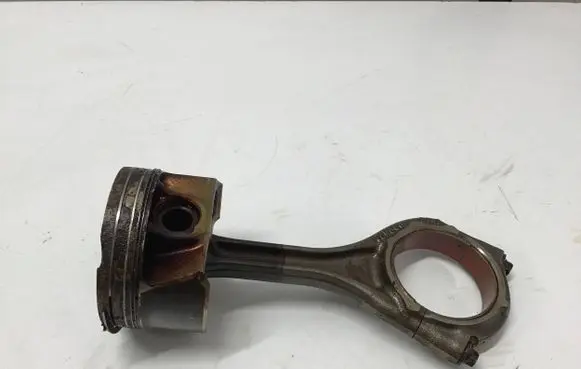 Ford F150 Piston with connecting rod JT4E6K101FA
