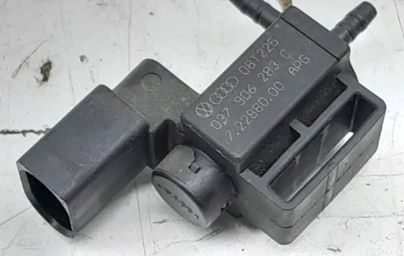 Audi A6 S6 C6 4F Vacuum valve 037906283C