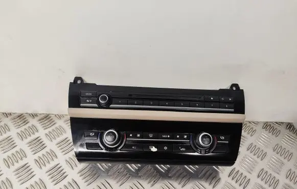 BMW 5 F10 F11 Climate control unit 9263747