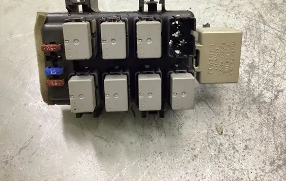 Subaru Forester SH Fuse box set E11020100