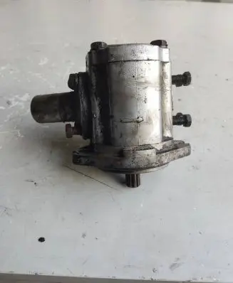 Mitsubishi Pajero Convertible roof hydraulic pump KRP419CSSB