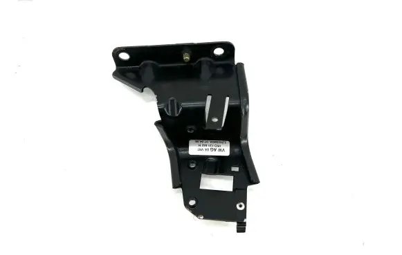 Volkswagen Golf VI Other engine bay part 1K0131552H