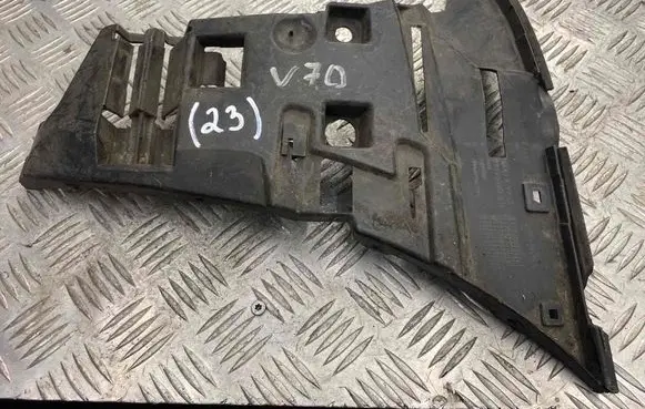 Volvo XC70 Front bumper mounting bracket 09190303