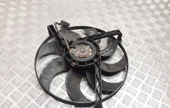 Skoda Fabia Mk2 (5J) Radiator cooling fan shroud