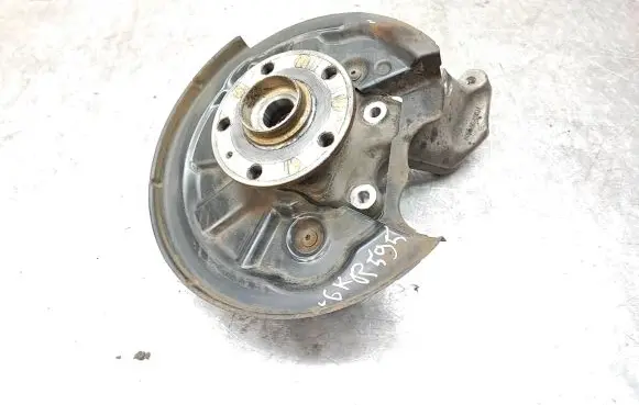 Rear wheel hub spindle/knuckle