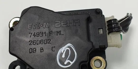Volvo XC90 A/C air flow flap actuator/motor 74931