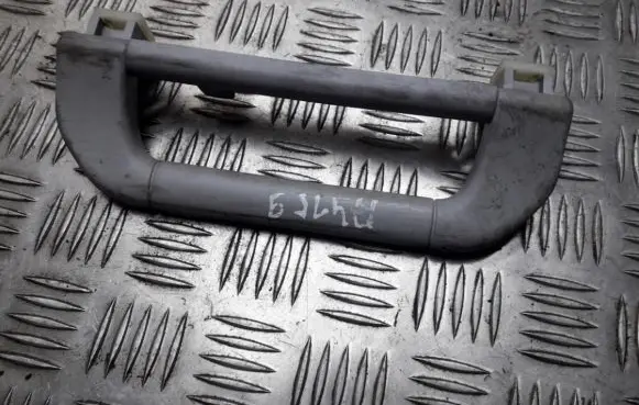 BMW X5 E53 Rear interior roof grab handle 8257226