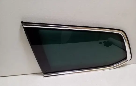 Volkswagen PASSAT B8 Rear side window 3G9845297CH
