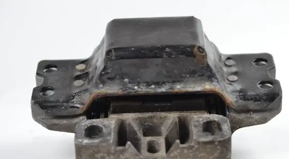 Volkswagen Caddy Engine mount bracket 1K0199555