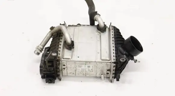 Mercedes-Benz E W213 Intercooler radiator A6540107004