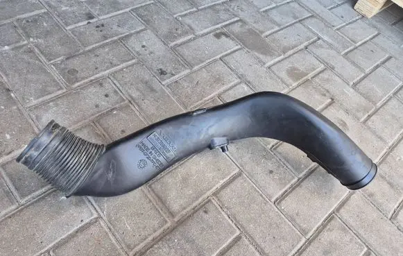 Volvo XC60 Air intake duct part 31319602 70366460