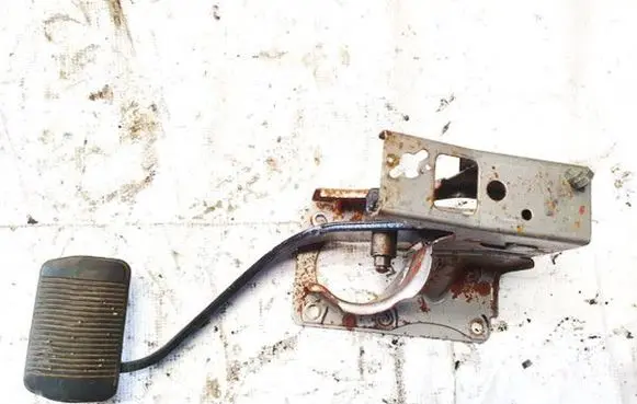 Dodge Journey Brake pedal 
