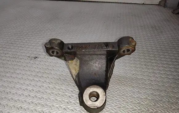 Nissan Primastar Engine mounting bracket 8200404276 93853922