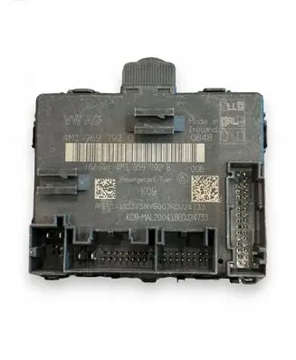 Volkswagen Touareg III Door control unit/module 4M1959792C