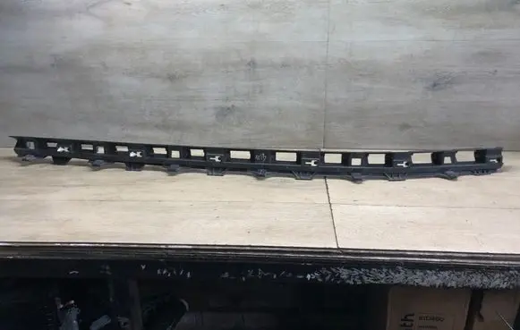 Volkswagen PASSAT B8 Sill supporting ledge 106501400100
