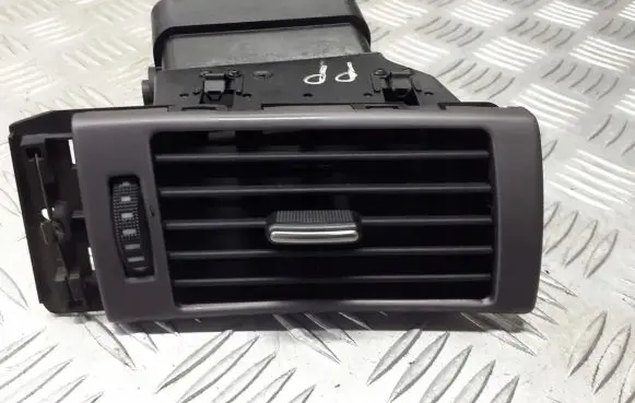 Audi A6 S6 C5 4B Dashboard side air vent grill/cover trim 4B1820902