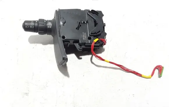 Renault Kangoo II Indicator stalk 881002002