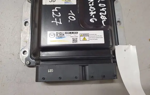 Mazda 6 Engine control unit/module R2BH18881A R2BL R2BH