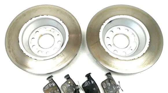 Volkswagen Tiguan Brake discs and calipers set 3Q0615601A