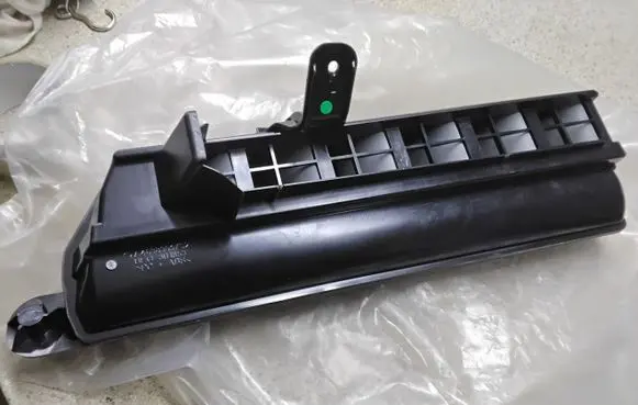 Mercedes-Benz G W461 W463 1st Gen Cabin air duct channel A4638301702