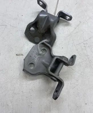 Subaru Legacy Front door upper hinge