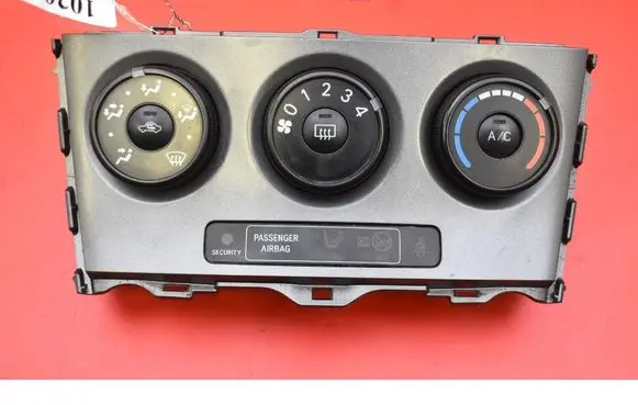 Toyota Auris 150 Climate control unit 55406-02160