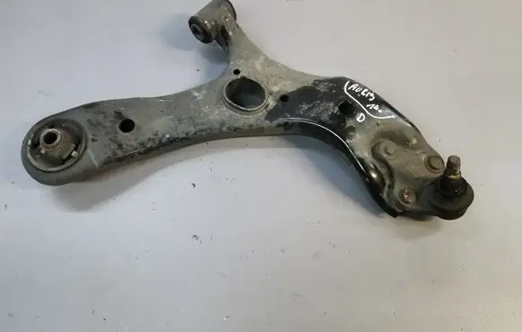 Toyota Auris E180 Front lower control arm/wishbone