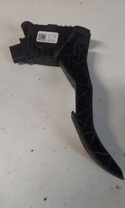 Volkswagen Golf VII Accelerator throttle pedal 5Q1723503H