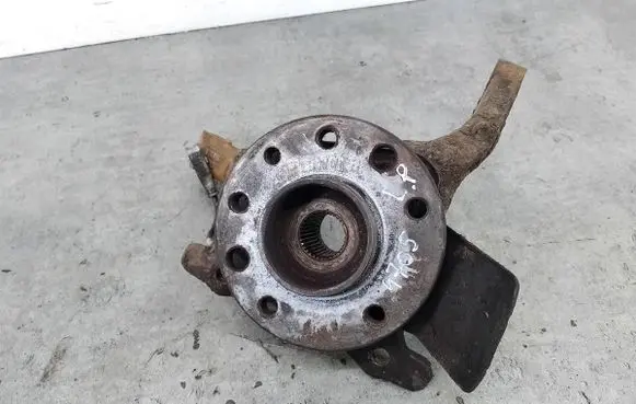 Opel Zafira B Front wheel hub spindle knuckle 13197800