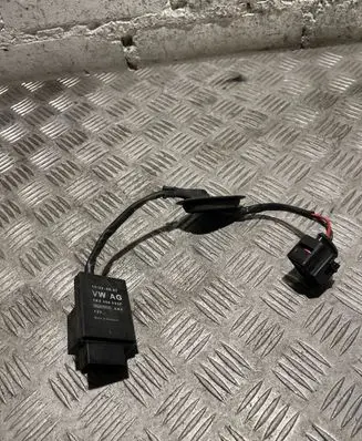 Volkswagen Golf V Fuel injection pump control unit/module 1K0906093F