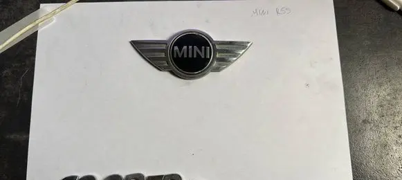 Mini One - Cooper Clubman R55 Manufacturers badge/model letters