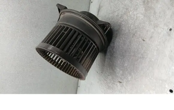 Ford Focus Heater fan/blower XS4A18456AD