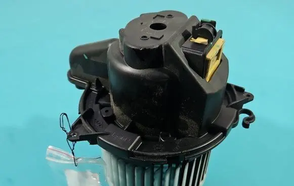 Heater fan/blower
