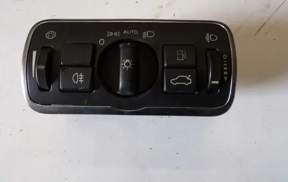 Volvo XC60 Light switch 30739456