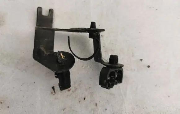 Renault Trafic III (X82) Other engine bay part 308R 1732