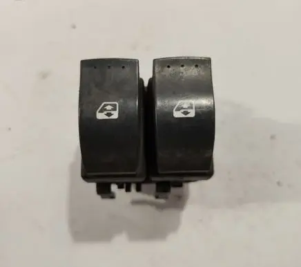 Renault Scenic II - Grand scenic II Electric window control switch 315050B