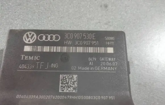 Volkswagen PASSAT B6 Gateway control module 3C0907530E 404339 3C0907951