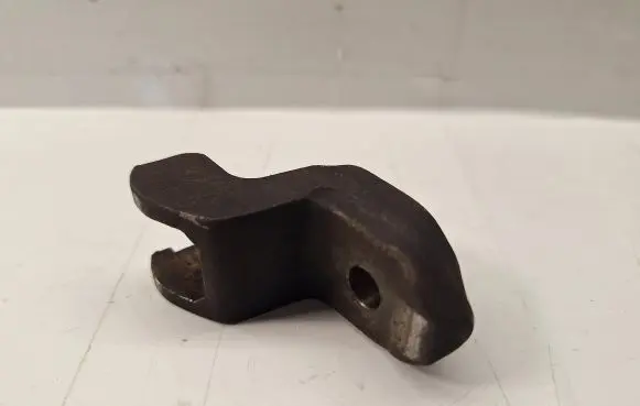 Toyota Auris 150 Fuel Injector clamp holder 2369526011