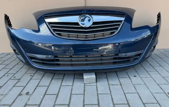 Opel Meriva B Front bumper 13267699