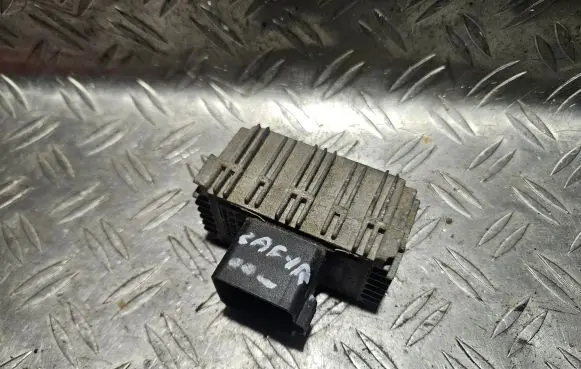 Opel Astra G Glow plug pre-heat relay 09132691