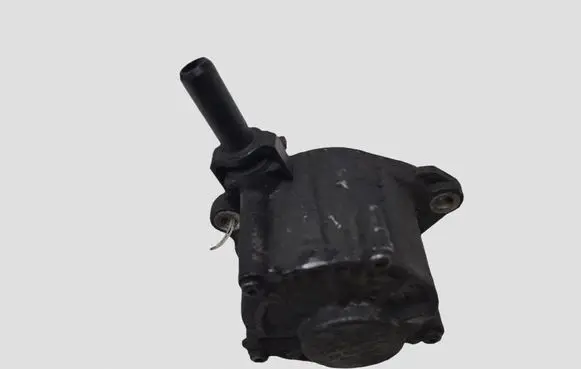 Mercedes-Benz Sprinter W906 Vacuum pump A6512300165
