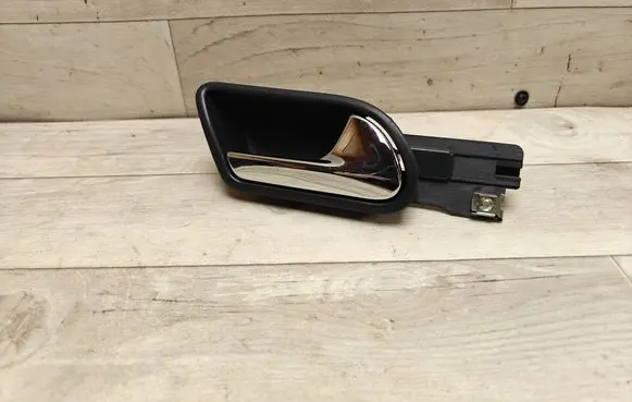 Volkswagen Golf V Front door interior handle 1K1837114