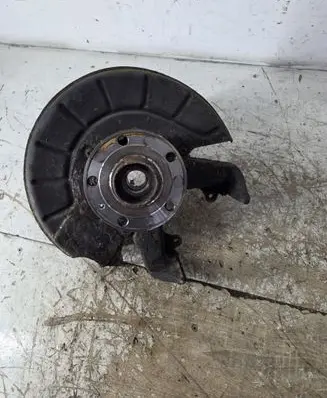 Volkswagen Caddy Front wheel hub