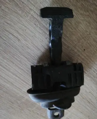 Peugeot 407 Front door check strap stopper 964486380
