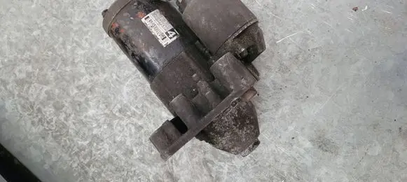 Peugeot 207 Starter motor M000T22472 9664016980