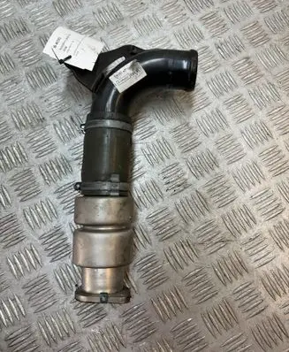 Volvo V60 Intercooler hose/pipe AV616C750AE