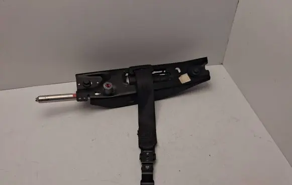 Volvo S80 Front seatbelt 30734845