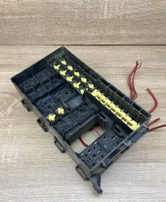Ford Focus Fuse module 2M5T14A067BB