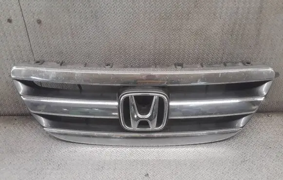 Honda FR-V Front bumper upper radiator grill