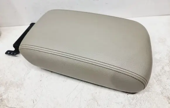 KIA Sorento Armrest 84660C5000BHH 84660C5000